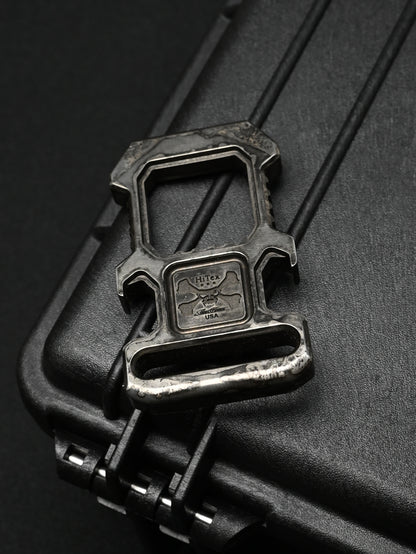 希少 Steel Flame × HiTex コラボ Warrior Skull ボトルオープナー – ステンレス / シルバースカル