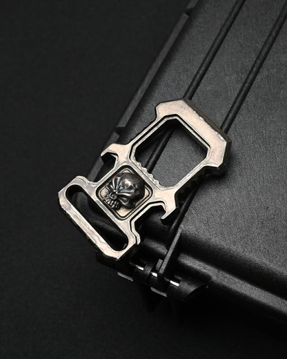 希少 Steel Flame × HiTex コラボ Warrior Skull ボトルオープナー – ステンレス / シルバースカル