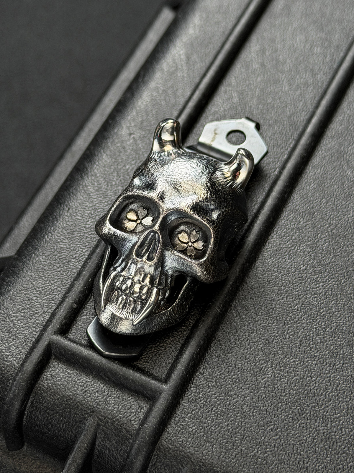 STEEL FLAME × Starlingear × Strider Knives Sakura Vampire Skull Sterling Silver EDC Pocket Clip – Made in USA