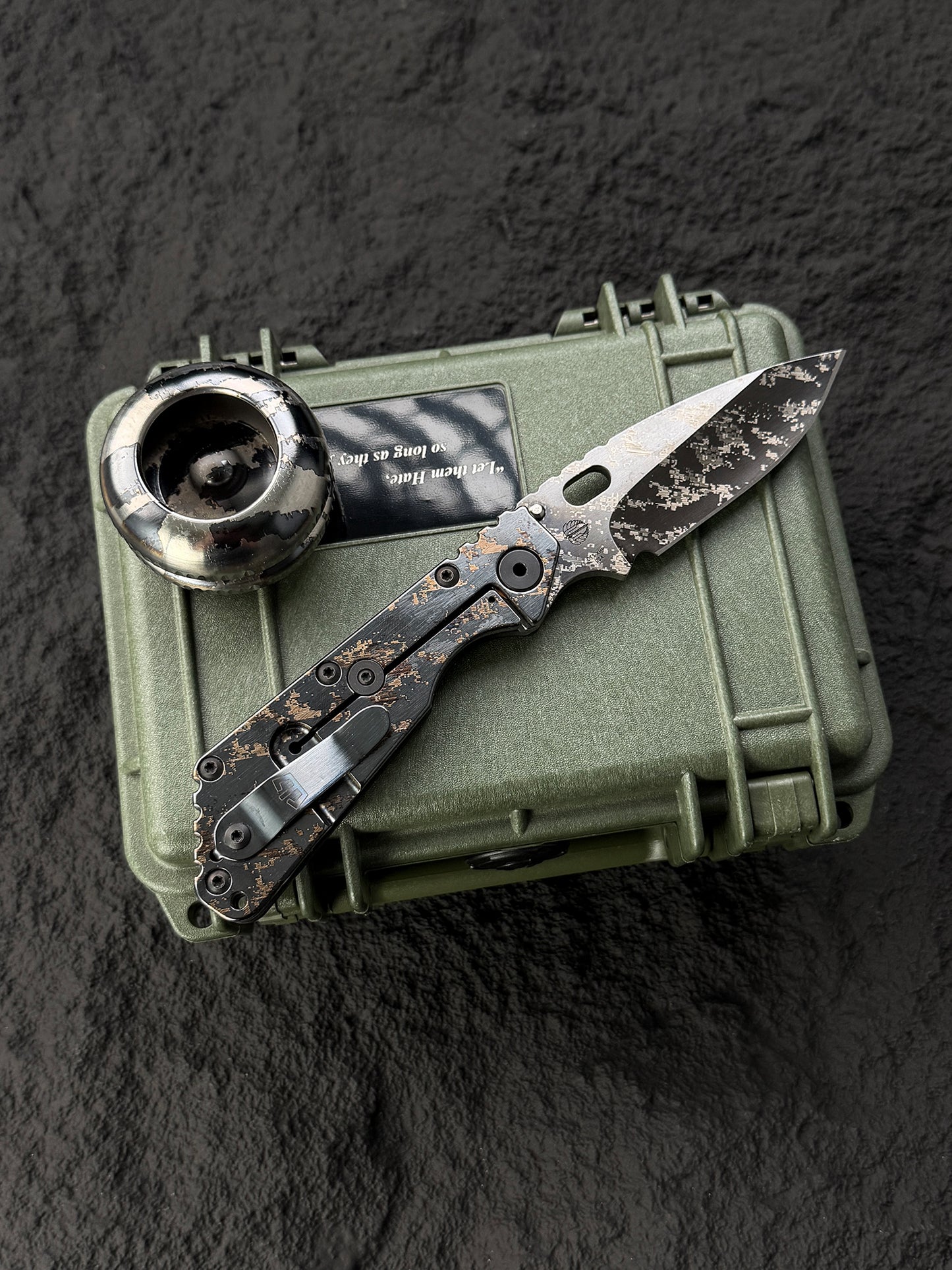 希少・廃番 Strider Knives × Blackside Custom SMF “Oderint Dum Metuant” 限定コレクターセット