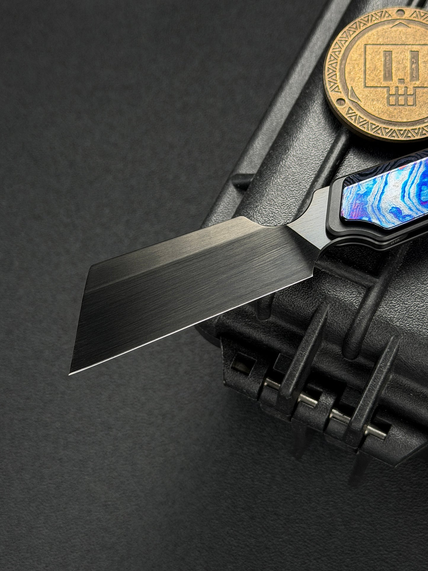 TIESANJIAO Minimalist Hidden-Screw Custom EDC Folder – M390 Brushed DLC & Zirconium Damascus