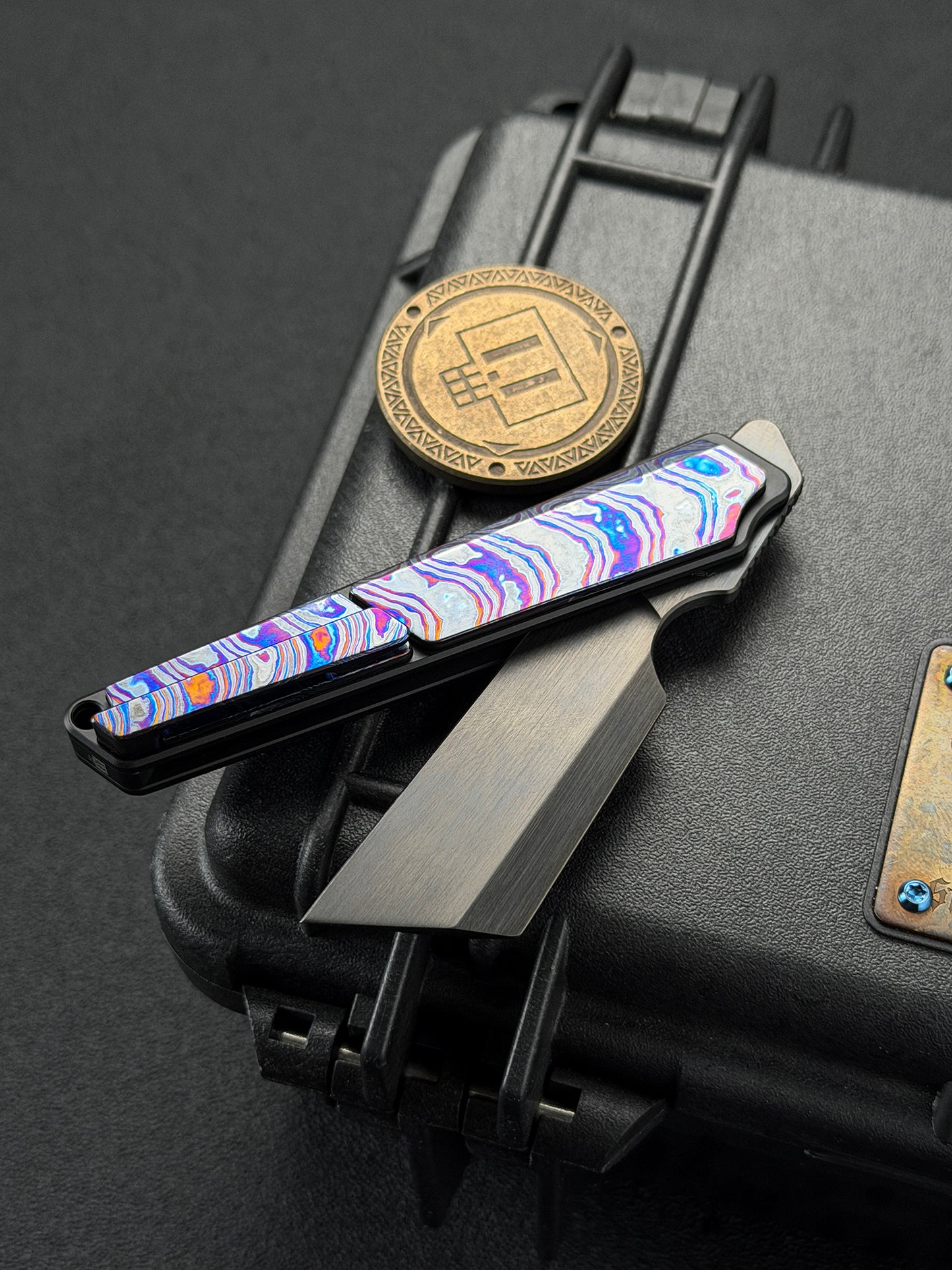 TIESANJIAO Minimalist Hidden-Screw Custom EDC Folder – M390 Brushed DLC & Zirconium Damascus