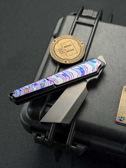 TIESANJIAO Minimalist Hidden-Screw Custom EDC Folder – M390 Brushed DLC & Zirconium Damascus