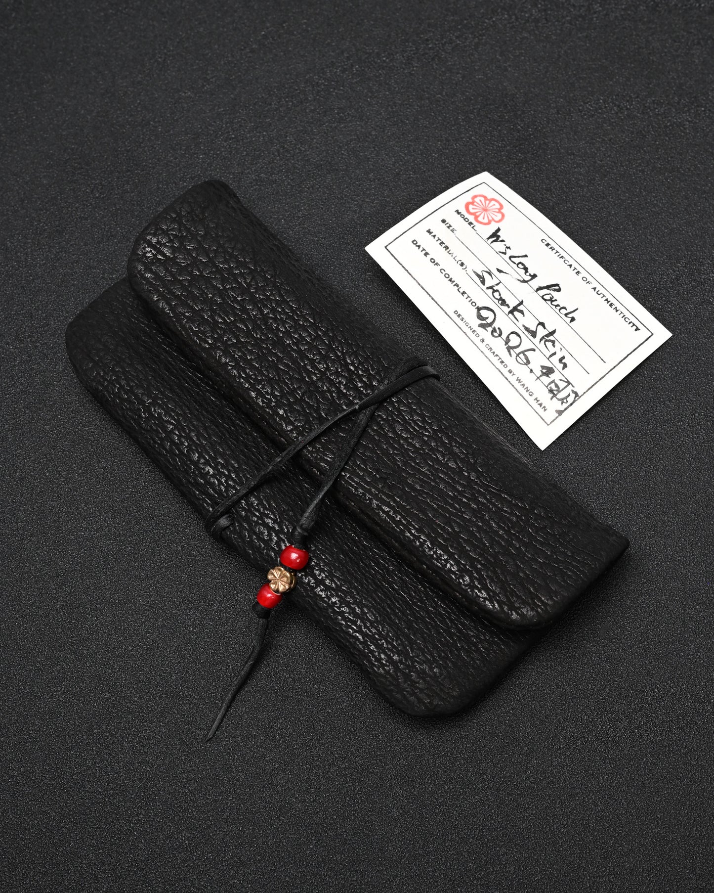Wtopia 黒色 希少レザー ハンドメイド ヴィンテージ EDC ポーチ｜ブロンズ杏花 × ブラック鹿革コード
