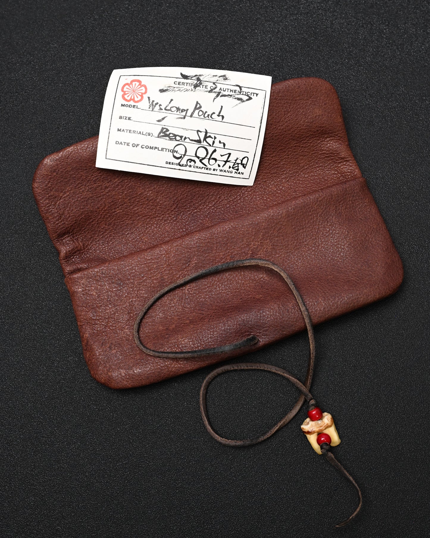 Wtopia 希少レザー ハンドメイド ヴィンテージ EDC ポーチ｜天然牙トグル × 鹿革コード