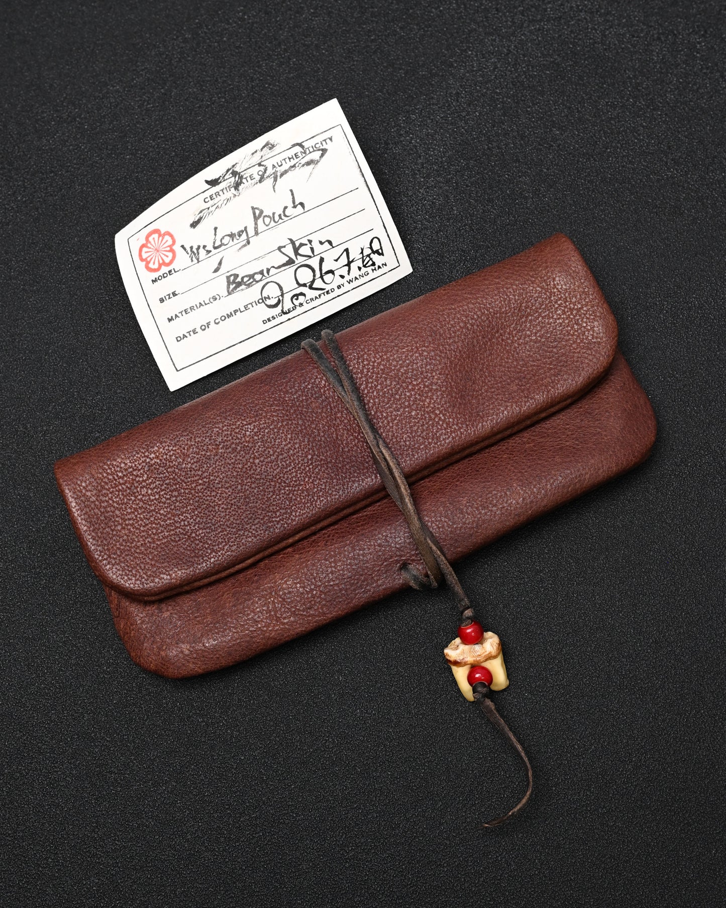 Wtopia 希少レザー ハンドメイド ヴィンテージ EDC ポーチ｜天然牙トグル × 鹿革コード