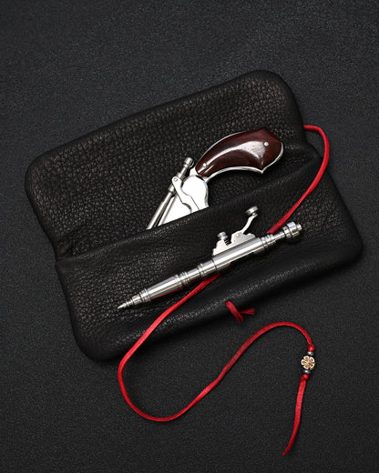 Wtopia 柔らか鹿革 ハンドメイド ヴィンテージ EDC ポーチ｜ブロンズ杏花 × 赤い鹿革コード