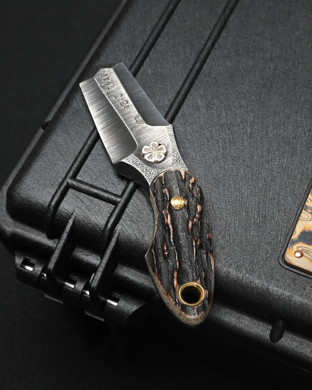 Rare ONE-OFF Wtopia 2026 Seki Exclusive Custom EDC Pry Bar – ATS-34 Steel / Japanese Deer Antler / Sterling Silver Apricot Blossom / Bronze Rivets