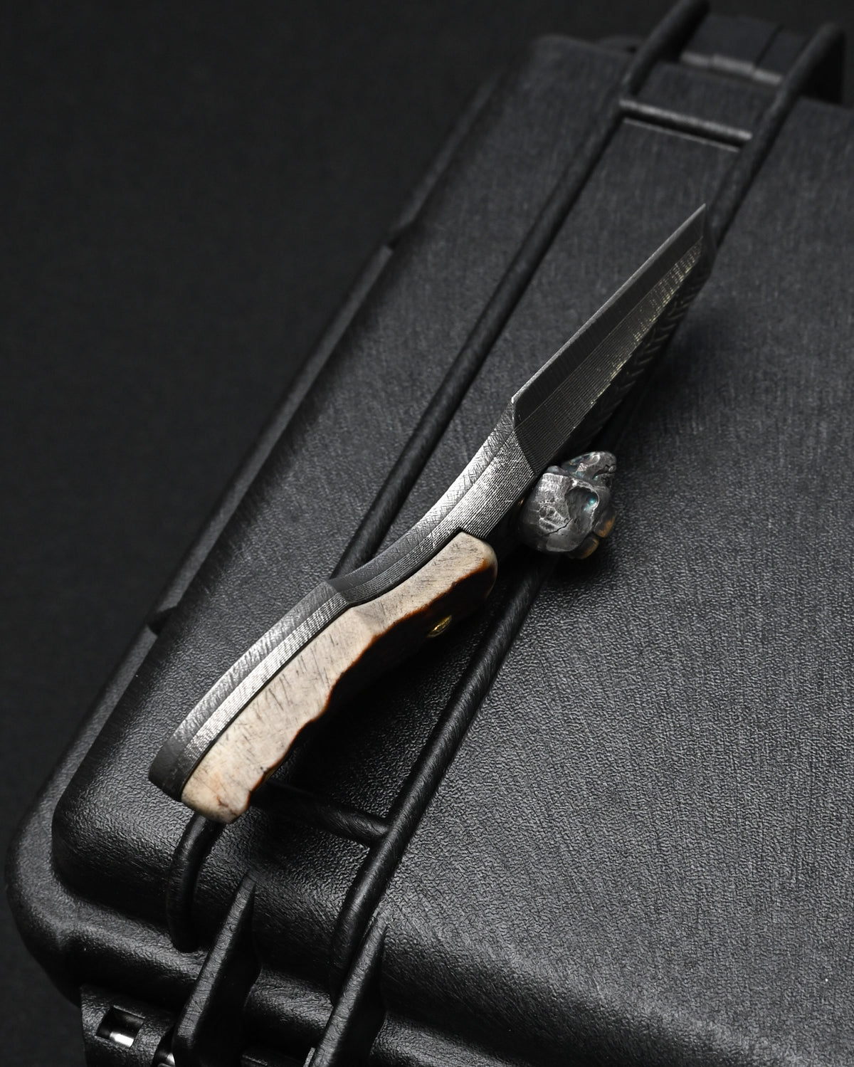 Rare ONE-OFF Wtopia 2026 Seki Exclusive Custom EDC Pry Bar – G3 Laminated Steel / Japanese Deer Antler / Sterling Silver Skull / Bronze Floral Detail
