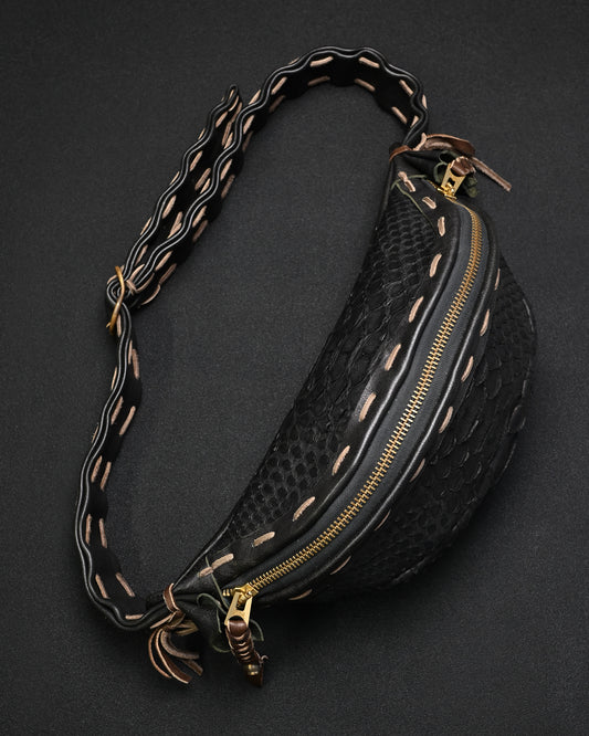 Rare ONE-OFF Wtopia Handmade Black Snakeskin Vintage Waist / Crossbody Bag – UNIVERSAL Zipper