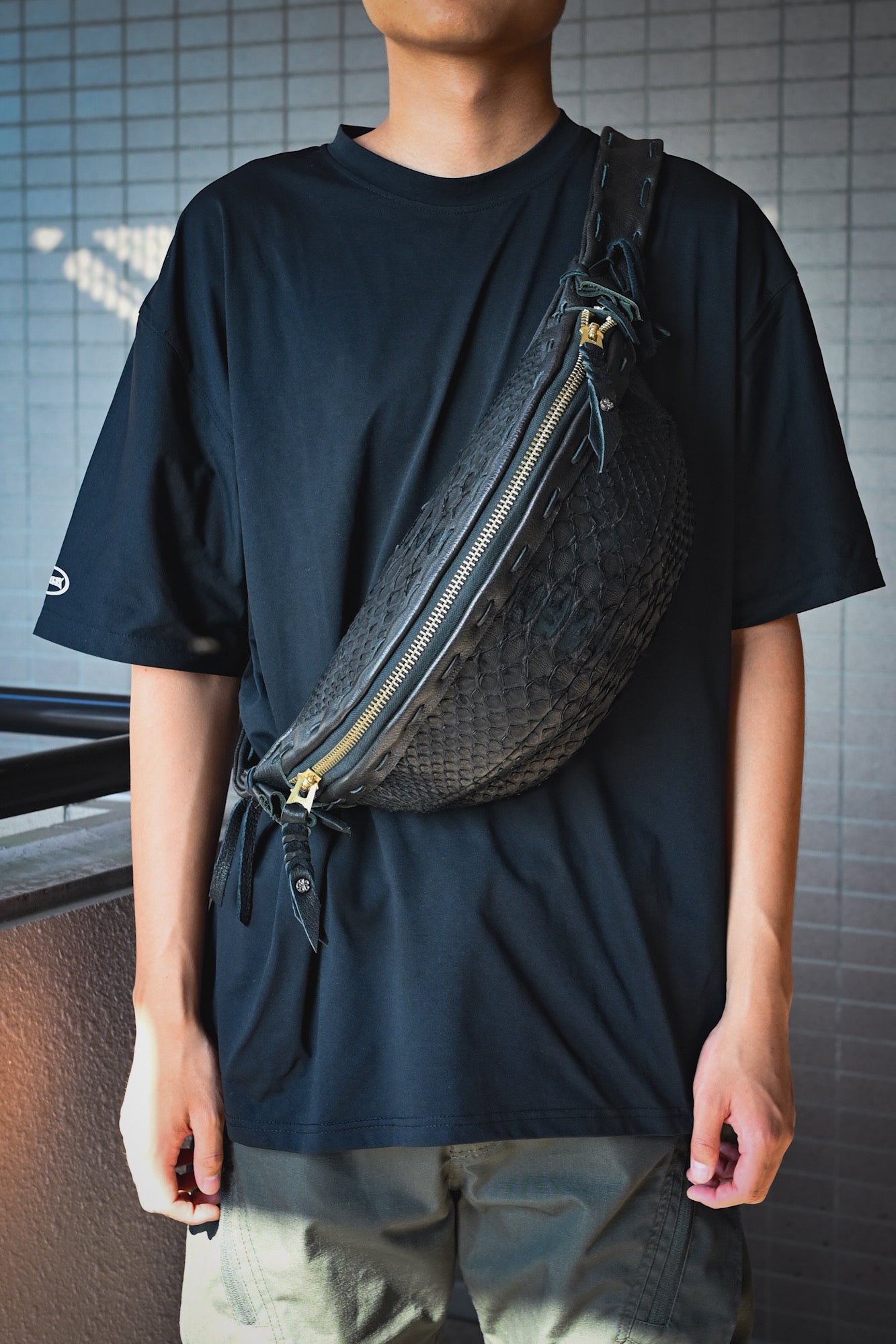 Rare ONE-OFF Wtopia Handmade Black Snakeskin Vintage Waist / Crossbody Bag – UNIVERSAL Zipper