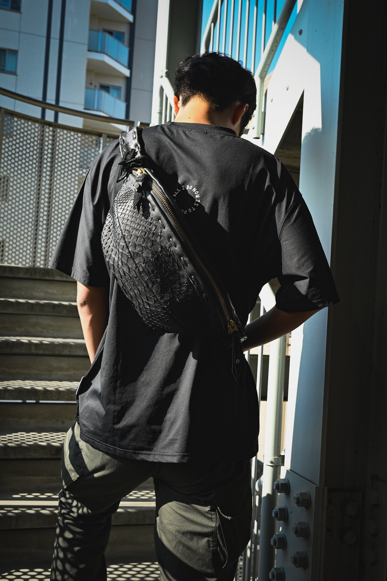 Rare ONE-OFF Wtopia Handmade Black Snakeskin Vintage Waist / Crossbody Bag – UNIVERSAL Zipper