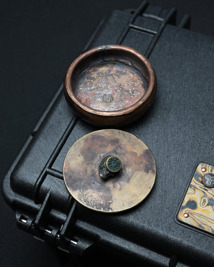 希少 ONE-OFF Wtopia 東京JKGショー限定 ハンドメイド ブロンズ灰皿 / EDC小物入れ – 925シルバースカル / ブロンズ杏花 / 作者直筆サイン入り