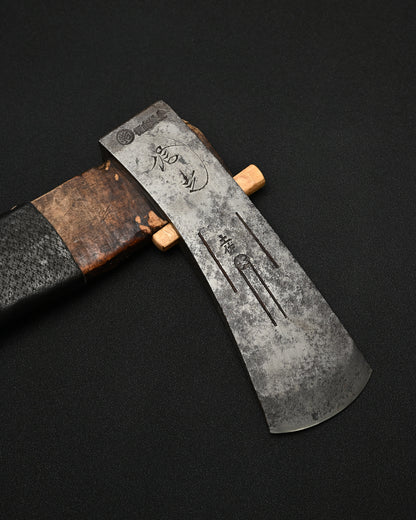Rare ONE-OFF Wtopia × Sunizumi “Nobumitsu” Restored Japanese Antique Axe – Shirogami #2 / Wild Boar Leather