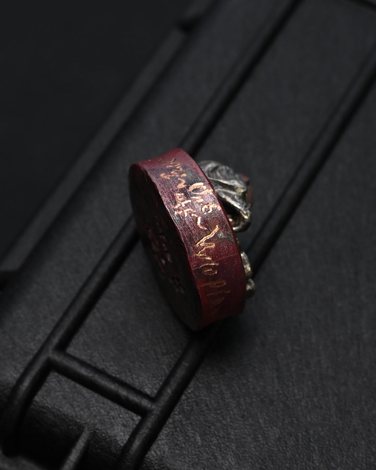 Rare ONE-OFF Wtopia × Sunizumi Shoten Copper EDC Worry Stone – Silver Skull, Silver Floral & 18K Gold