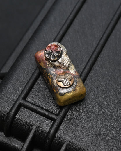 Rare ONE-OFF Wtopia × Sunizumi Shoten Mixed-Metal EDC Challenge Coin / Worry Stone – Silver Skull