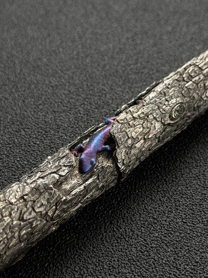 Xunmu One-Off Titanium Deadwood Lanyard Bead – Handmade Lizard Nature EDC Art Piece