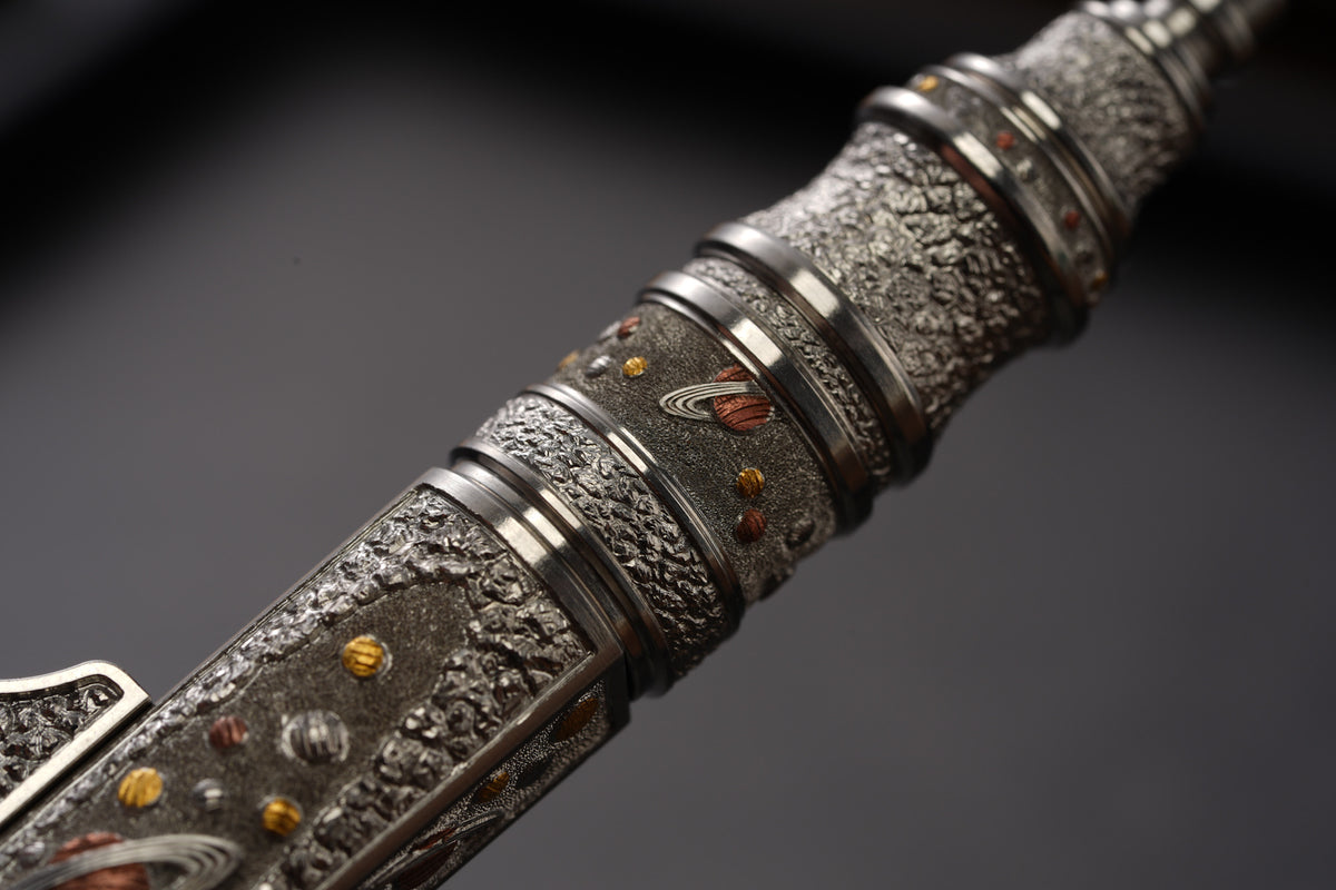 Xunmu Hand-Engraved “Lunar Galaxy” TACTICALGEEK × Hidetoshi Nakayama Gennai Pen SL01 – Bronze & Copper Inlay