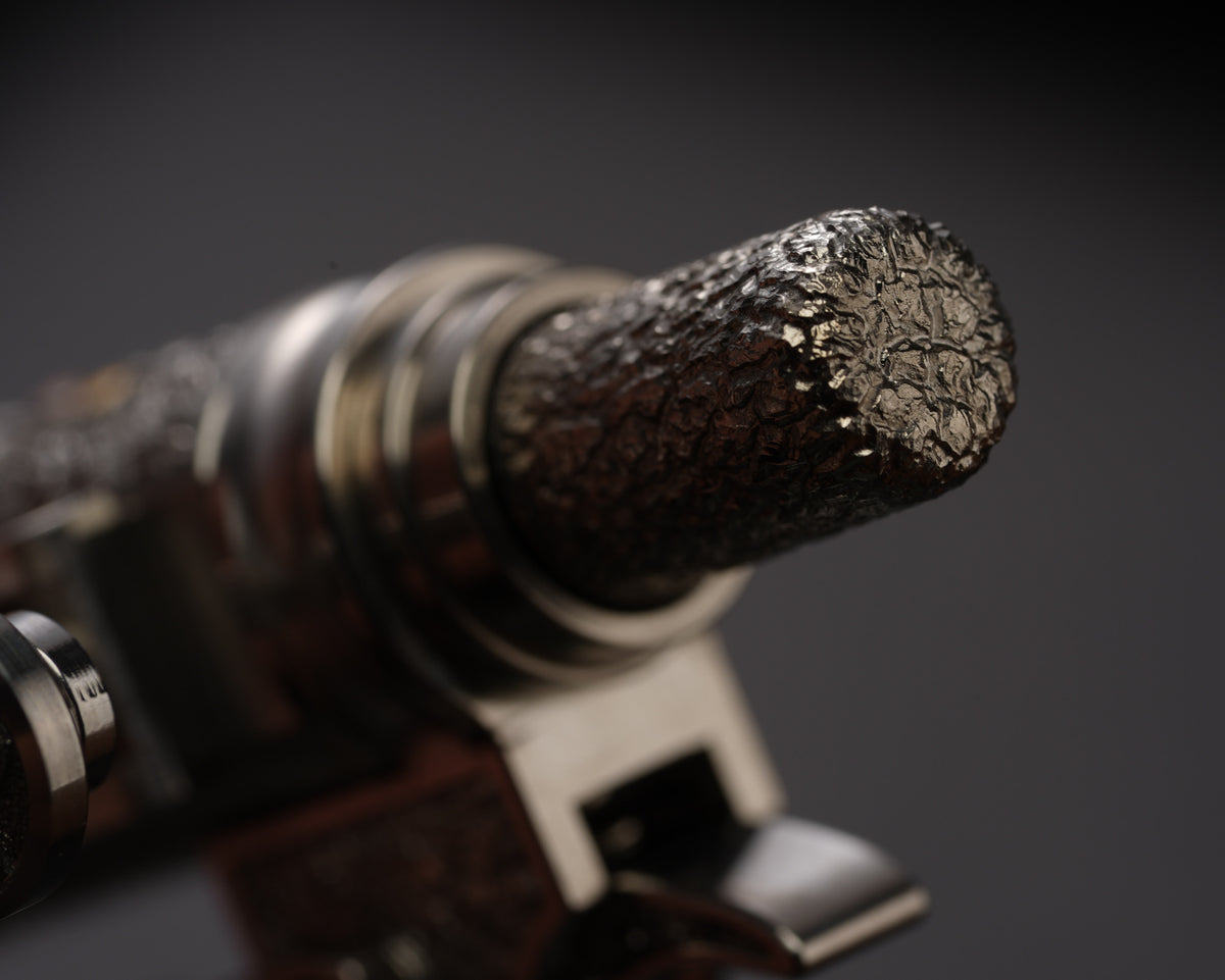 Xunmu Hand-Engraved “Lunar Galaxy” TACTICALGEEK × Hidetoshi Nakayama Gennai Pen SL01 – Bronze & Copper Inlay