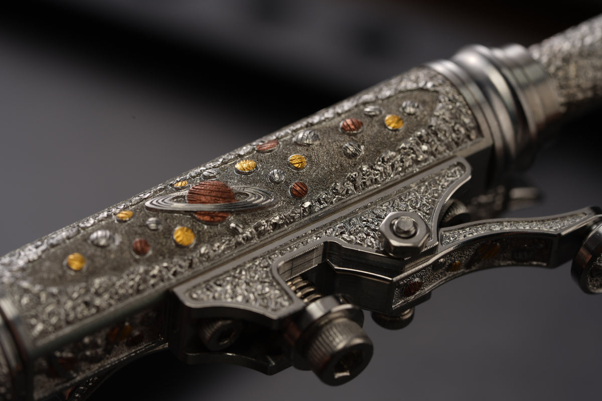 Xunmu Hand-Engraved “Lunar Galaxy” TACTICALGEEK × Hidetoshi Nakayama Gennai Pen SL01 – Bronze & Copper Inlay