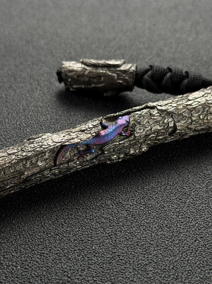 Xunmu One-Off Titanium Deadwood Lanyard Bead – Handmade Lizard Nature EDC Art Piece