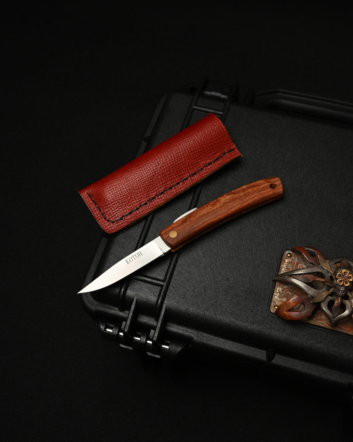 Yoshimi Kotoh Higonokami-Style EDC Friction Folder – VG10 / Karin Wood