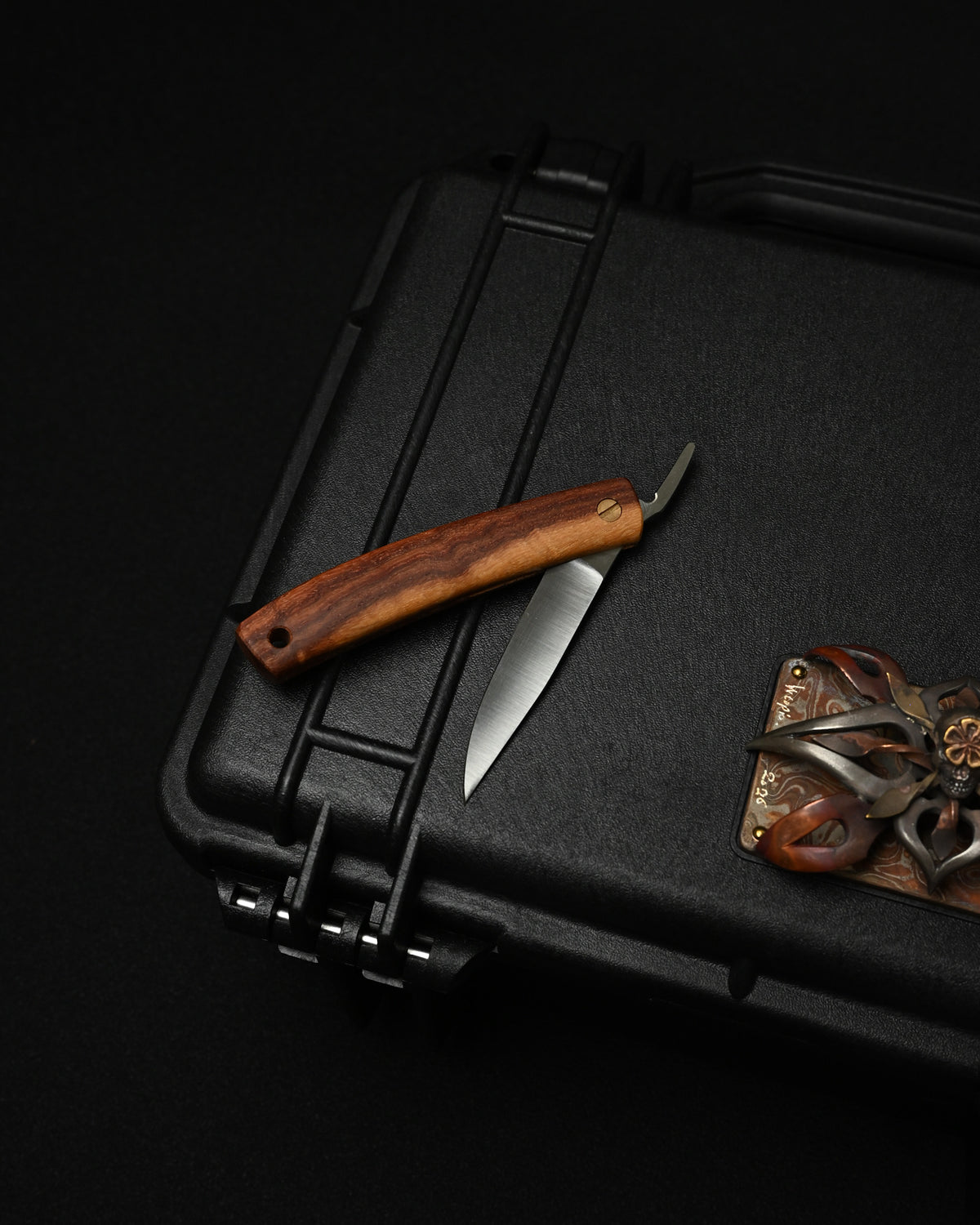 Yoshimi Kotoh Higonokami-Style EDC Friction Folder – VG10 / Karin Wood