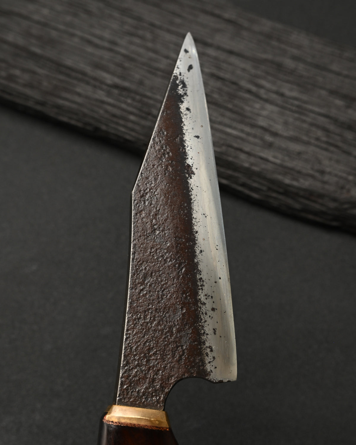 Rare ONE-OFF Yukio Nibe NO.R5-26 Custom Knife – Warikomi Carbon Steel / Sabiji Finish / Urushi Wood Handle / Japan