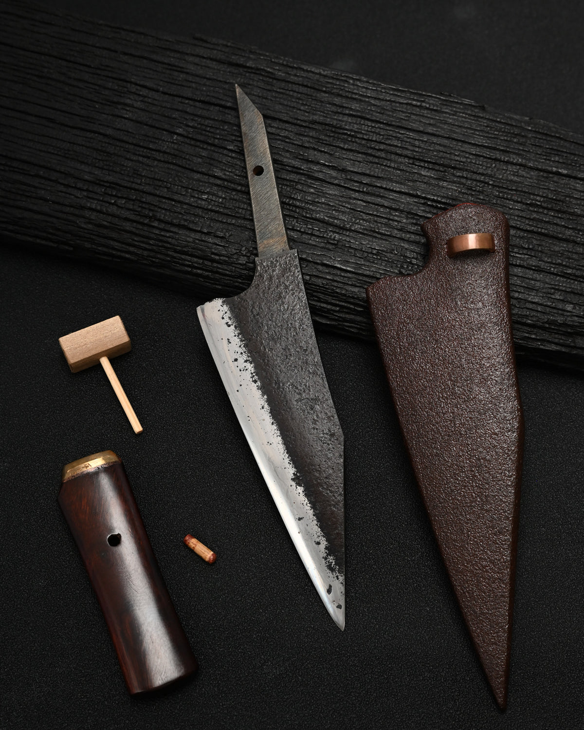Rare ONE-OFF Yukio Nibe NO.R5-26 Custom Knife – Warikomi Carbon Steel / Sabiji Finish / Urushi Wood Handle / Japan