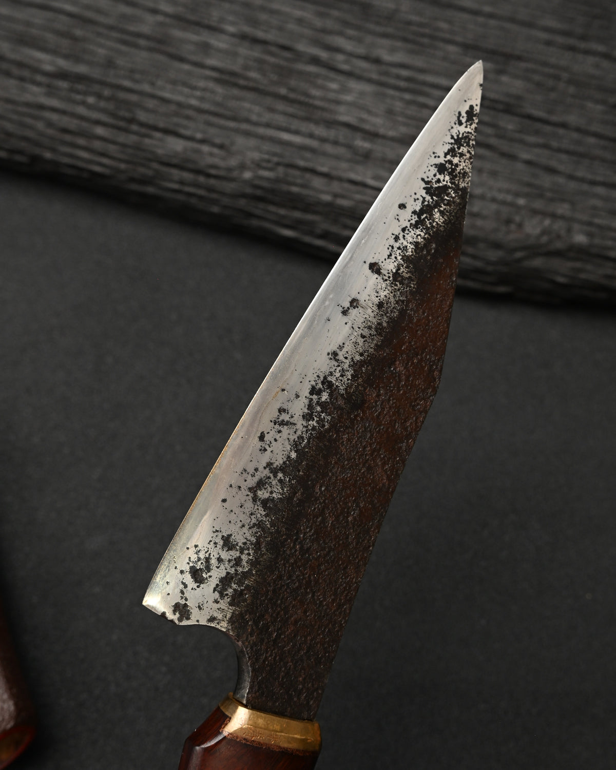 Rare ONE-OFF Yukio Nibe NO.R5-26 Custom Knife – Warikomi Carbon Steel / Sabiji Finish / Urushi Wood Handle / Japan
